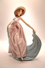 Lladro Porcelain Figurine