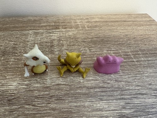 Pokemon figures bundle - pokemon,