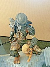 Predator 2 Triumphant Bust