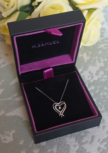 Samuel 9ct white gold heart - h.,