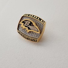 Super Bowl Pin Baltimore Ravens World Champions Simulated Ring Replica