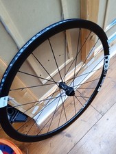 dt swiss p1800 front road/gravel wheel. disc. tubeless
