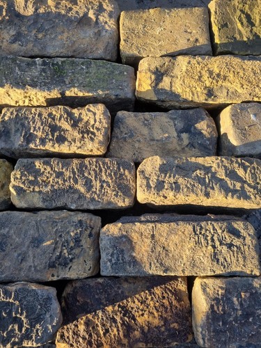 Reclaimed building stone