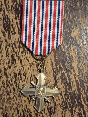 Ww2 medal - ww2,