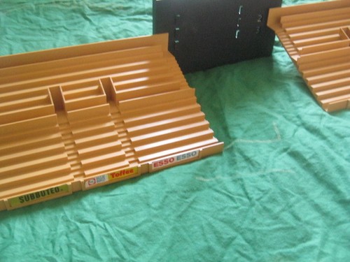 Complete stands - complete, +