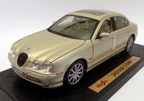 Maisto scale model car - model,