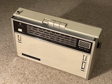 Hitachi WH - 900 Hiphonic