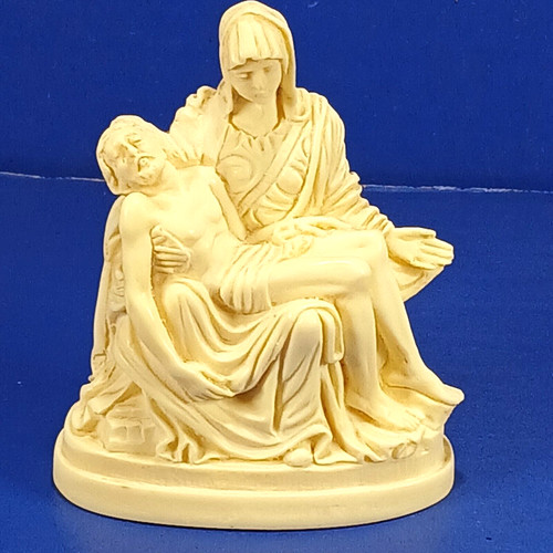 Pieta statue reproduction - la,
