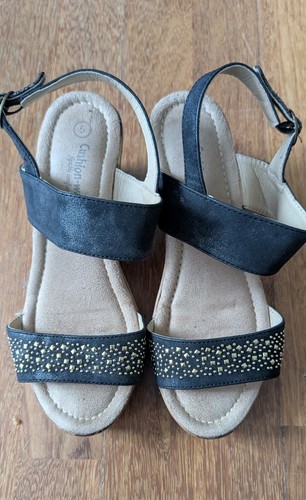 Black wedge sandals with gold - wedge,