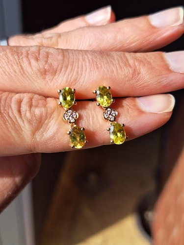 Ambilobe sphene and diamond - ambilobe,