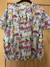 Pretty Giraffe Print Blouse