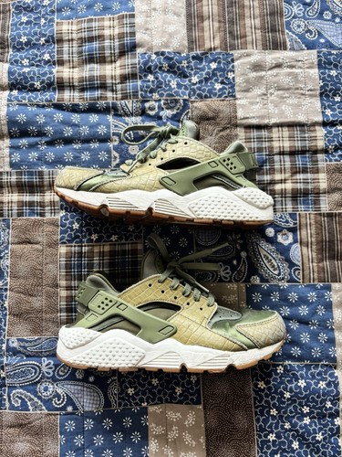 Khaki nike huaraches trainers - khaki,