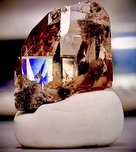 Well terminated imperial topaz - well,