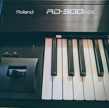 Roland RD-300NX Digital Stage Piano 88-Key Plus Many Extras Including Speakers