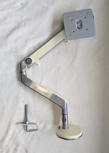 Humanscale monitor arm vesa - m2,