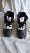 VANS STANDAR MID SNOW MTE BLACK &WHITE BOOT SIZE UK 4, EUR 36.5, US 5