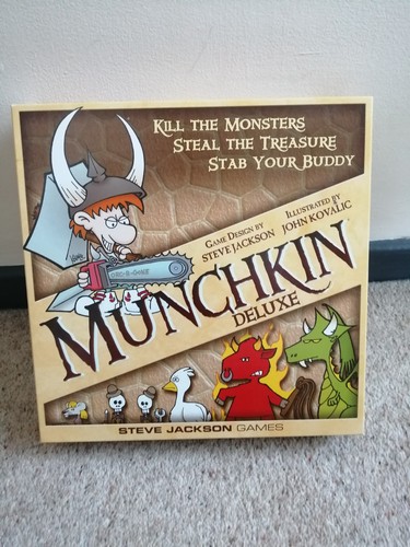 Munchkin deluxe board game - deluxe,