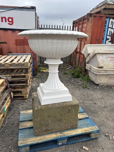 Huge victorian cast - cast, iron