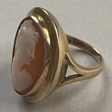 9ct Gold Cameo Ring 6.87g