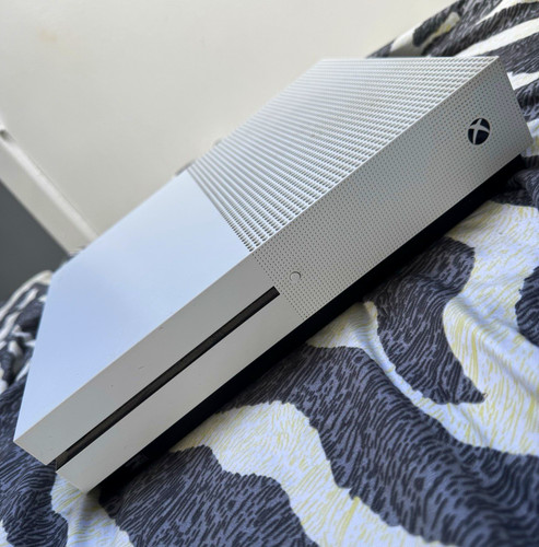 Microsoft xbox one 1tb 4k - microsoft,
