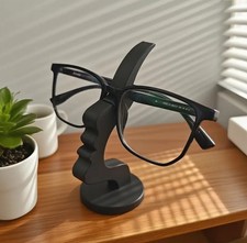 Modern Minimalist Eyeglass