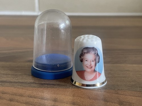 Vintage queen elizabeth - vintage,