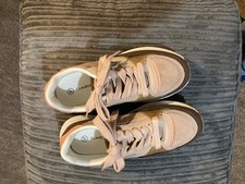 claudia ghazzani trainers Size
