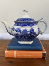 Vintage Blue & White Old Willow Pattern China Teapot