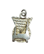 Vintage Hallmarked Solid Sterling Silver Oil Rig Pendant 3.1 grams