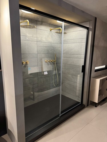 Display 1800mm sliding - 1800mm,