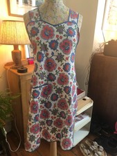 Beautiful cotton vintage apron 1950s/ 60's style retro