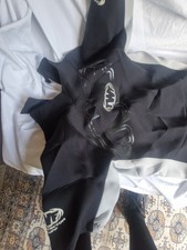 Wetsuit