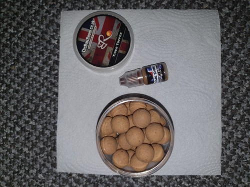 The baitroom semi - baitroom,