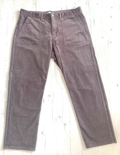 Per una casual corduroy - una,