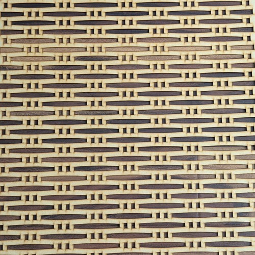 Perforated lattice chain - perforated,