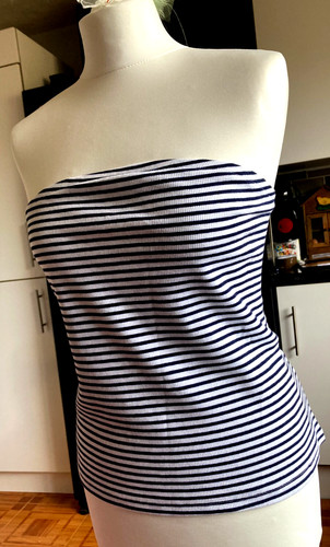Bnwt holiday shop - bnwt, pull