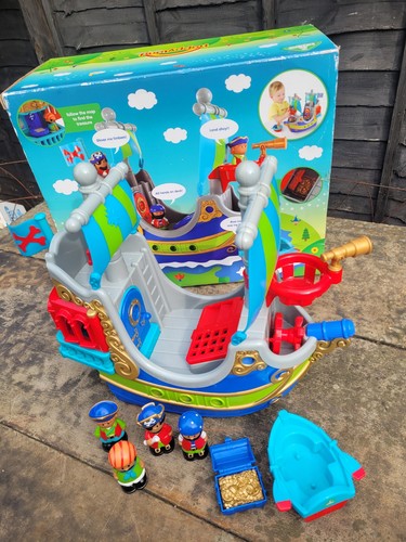 Happyland pirate ship - pirate,