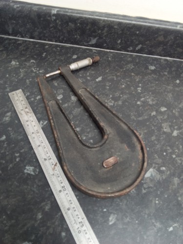 Moore wright micrometer 0 to - &,