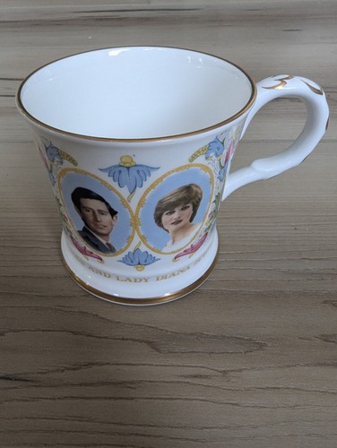 Coalport mug issued to - mug,