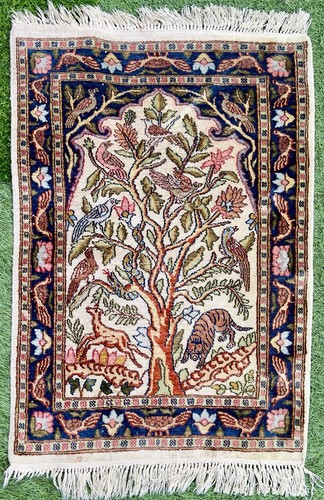 Natural silk rug - natural,