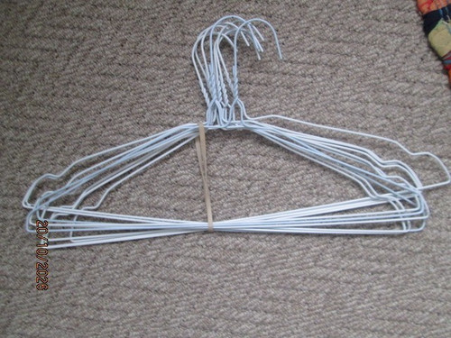 White metal wire - white, coat