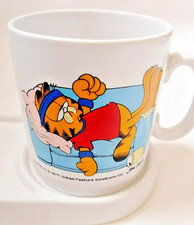 Vintage Rare 1980's Garfield German Text Mug with Biscuit/Mug Holder