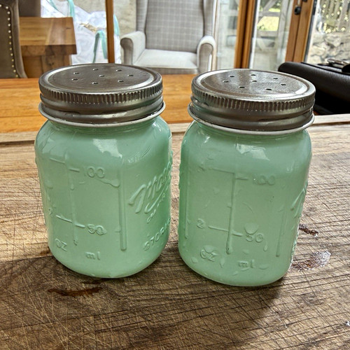 Mason green glass vintage - green,