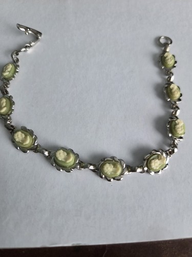 Vtg nos silver - tone, green