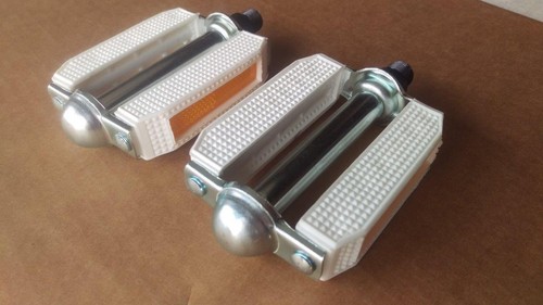 White block vintage - white,