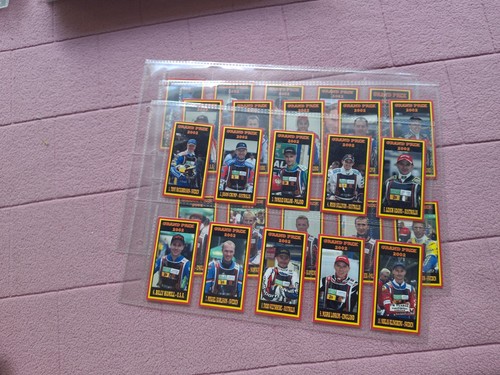 Complete set anonymous plain - set,