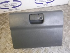 SUZUKI JIMNY JLX 1.3 2001 passenger glove box