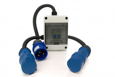 32A 3 Pin to 2×16A 3 Pin