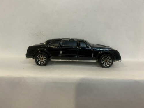 Black limousine 2001 - black,
