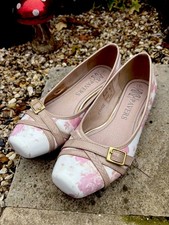 Pavers White Floral flat Shoes Size 5 (38)